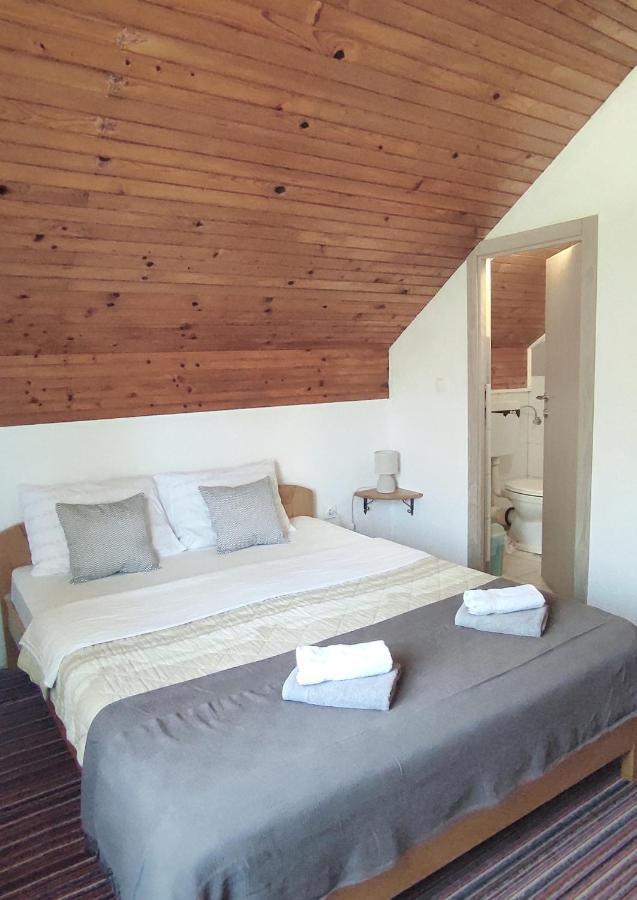 Bed and Breakfast Attico Viva Plitvička Jezera Esterno foto